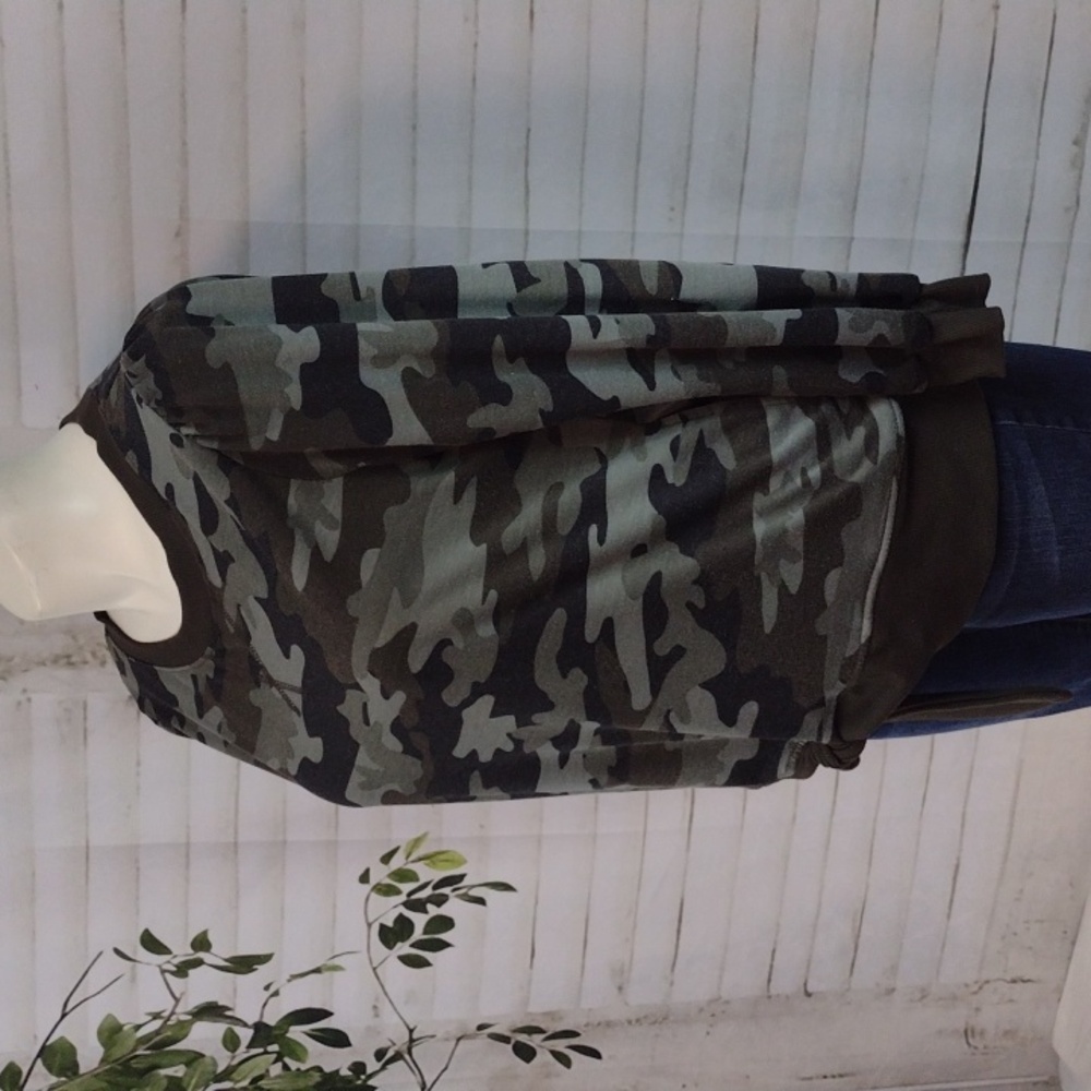 The Sweatshirt Project Camo Front Tie Sweatshirt Size XL - Picture 3 of 6